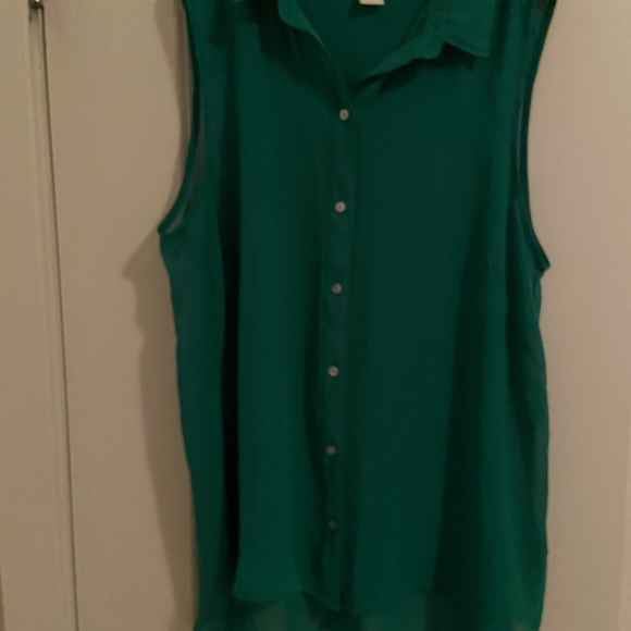 Green chiffon blouse from H&M size small fit to large - Picture 2 of 3